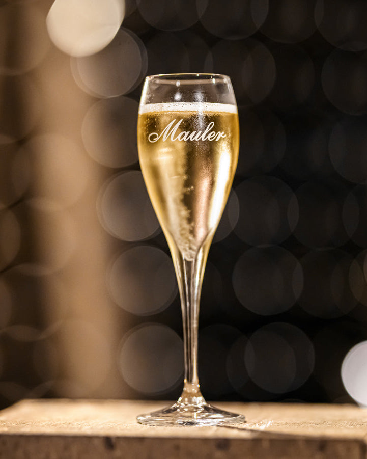 Foto: Eine gefüllte Mauler-Flöte im Weinkeller